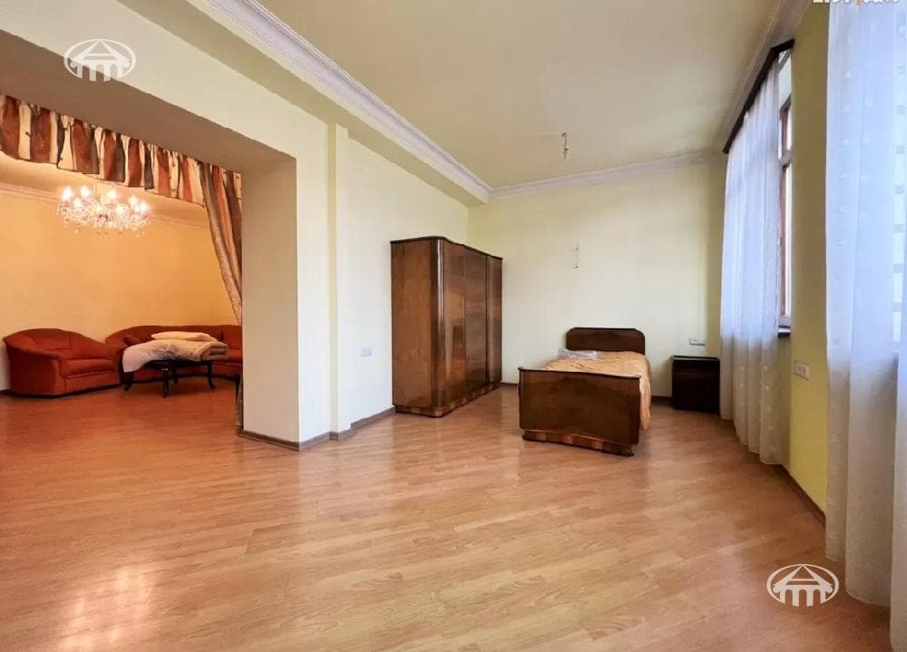 Apartment · 3 rooms · 103 m² · Yerevan