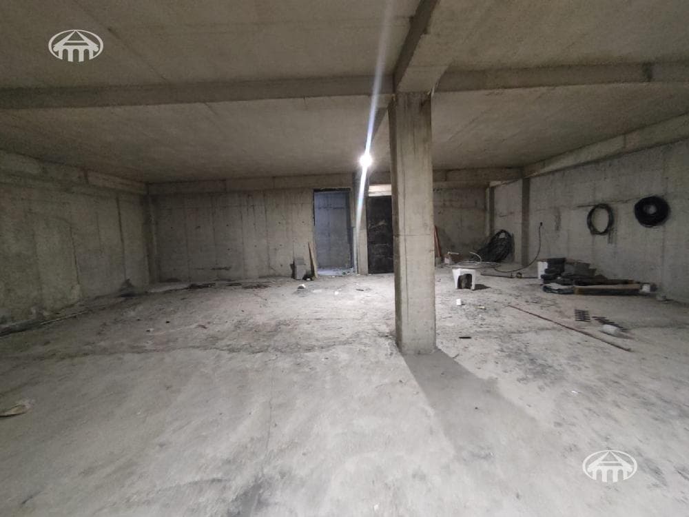 Офис · 1 200 м² · Ереван