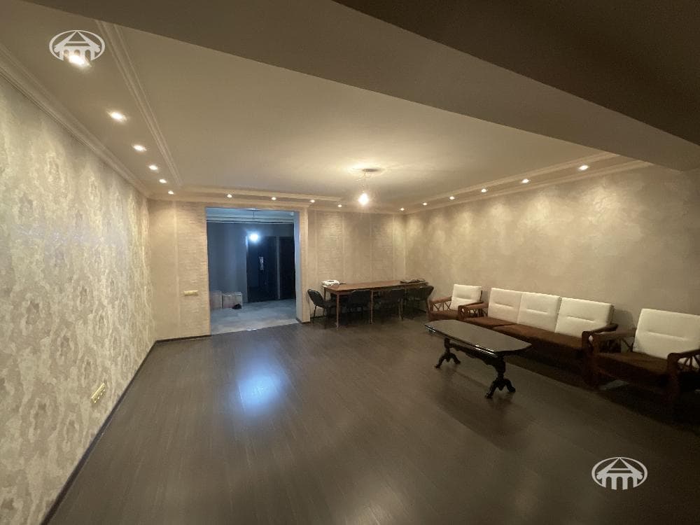 Квартира · 92 м² · Ереван