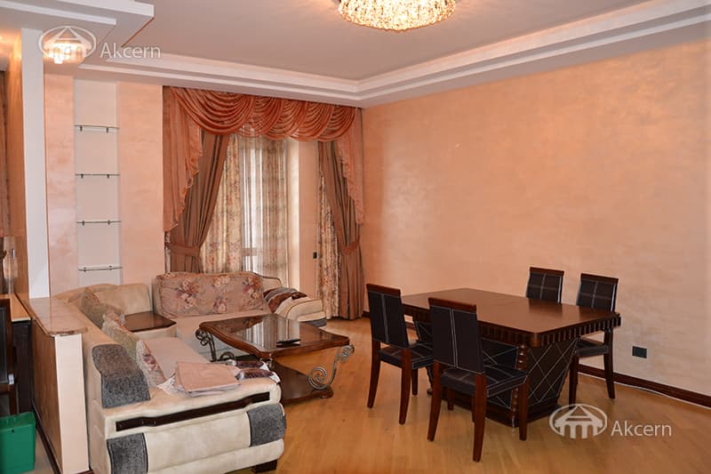 Квартира · 140 м² · Ереван