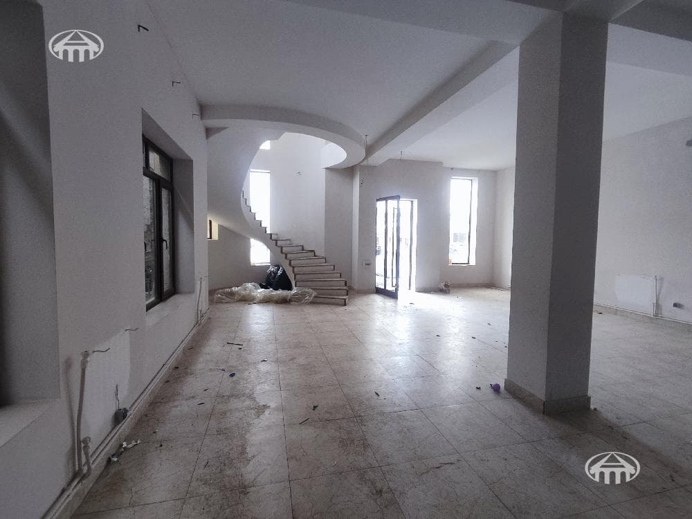 Other · 327 m² · Yerevan