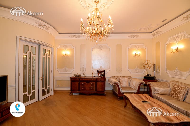 Дом · 8 комн. · 468 м² · Ереван