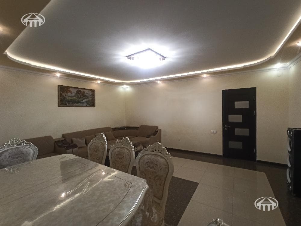 Квартира · 3 комн. · 73 м² · Ереван