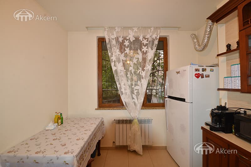 Квартира · 98 м² · Ереван