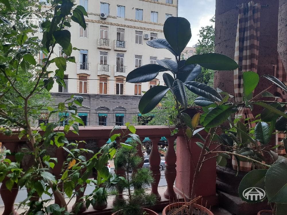 Квартира · 141 м² · Ереван