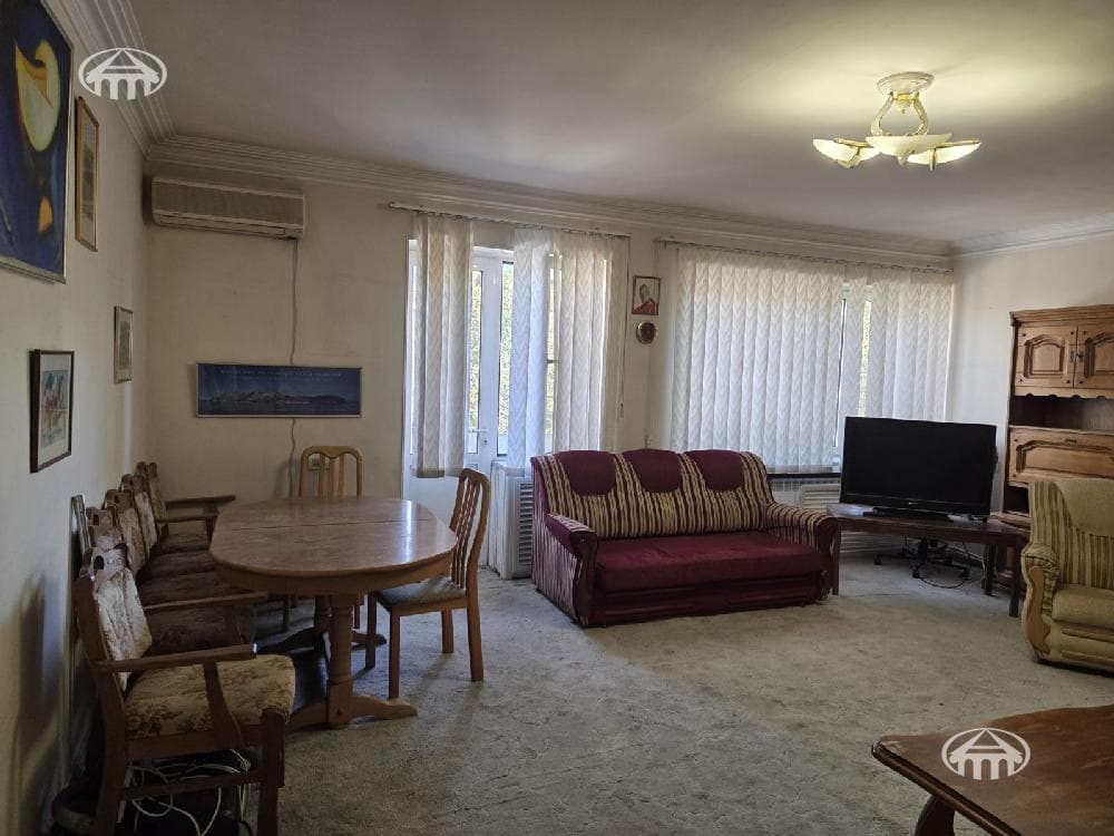 Квартира · 74 м² · Ереван