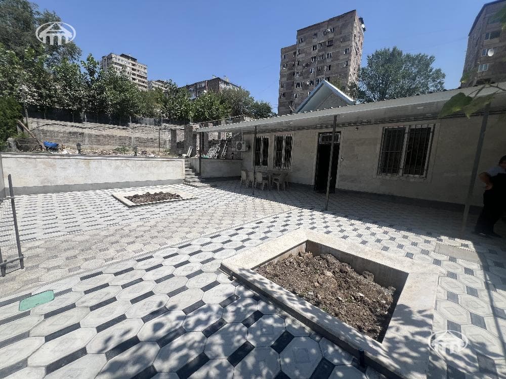 Apartment · 100 m² · Yerevan