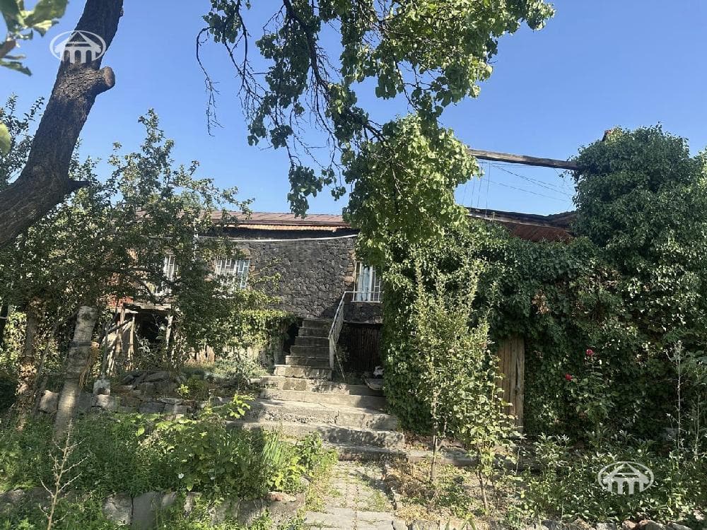 Առանձնատուն · 223 մ² · Երևան