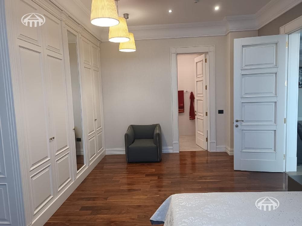 Mansion · 7 rooms · 873 m² · Yerevan