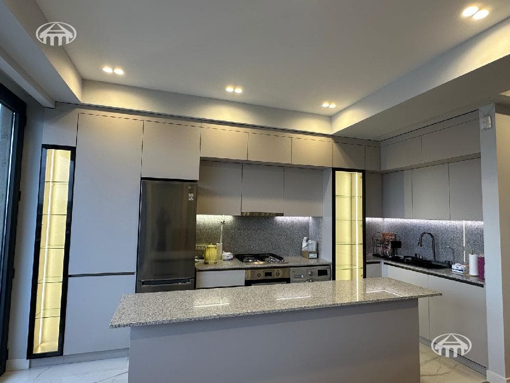 Квартира · 2 комн. · 76 м² · Ереван