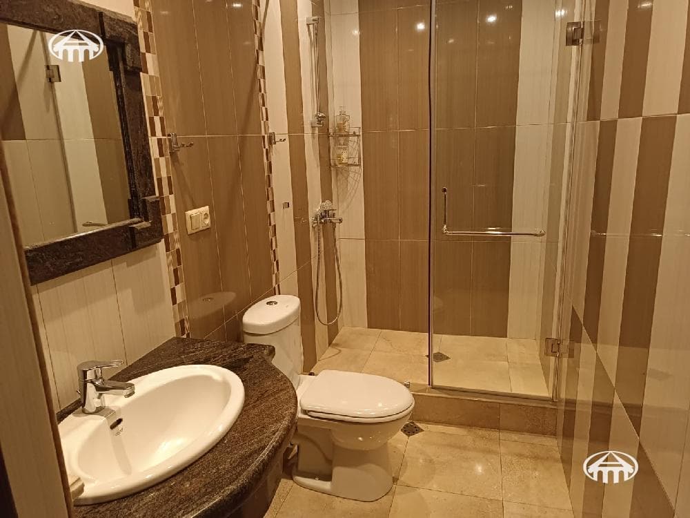 House · 5 rooms · 288 m² · Yerevan