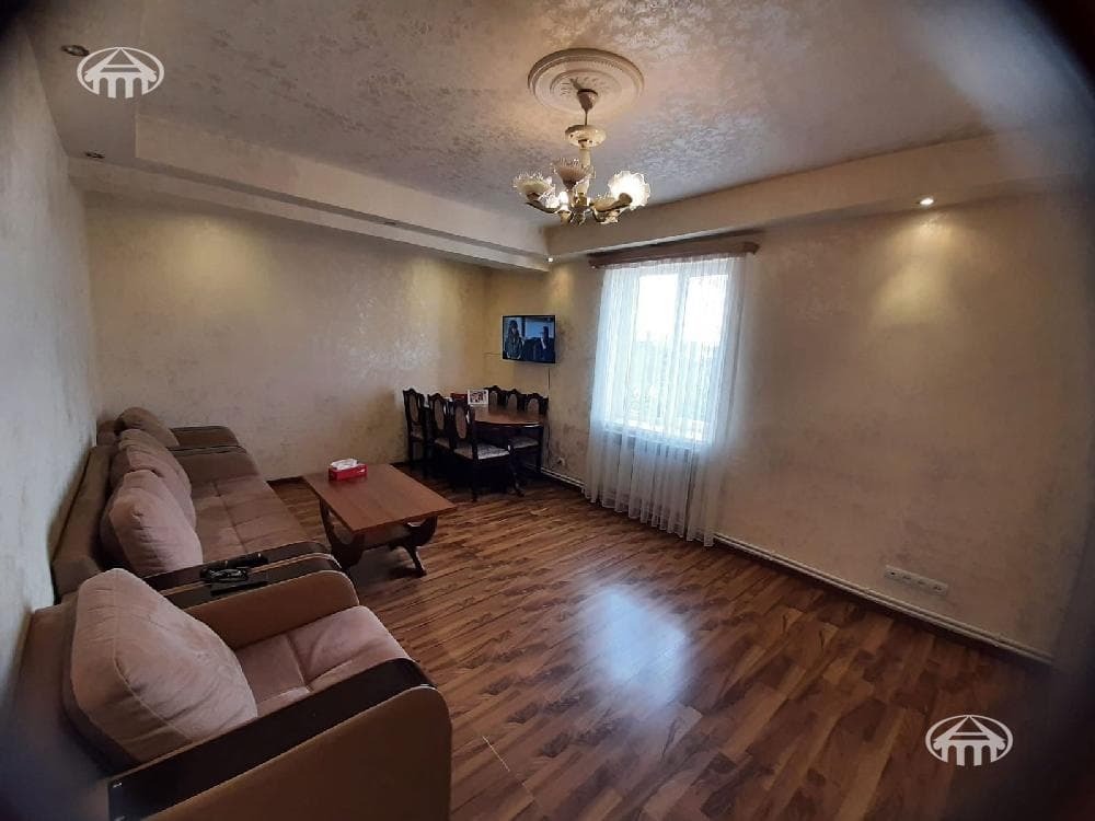 Квартира · 60 м² · Чаренцаван