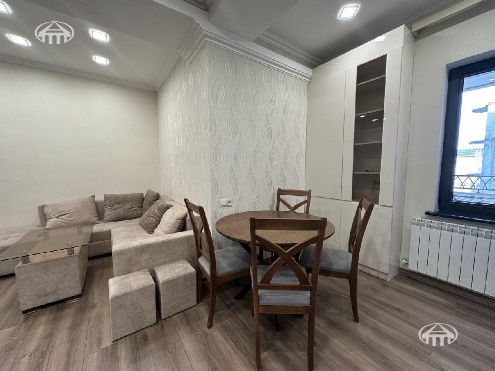 Квартира · 84 м² · Ереван