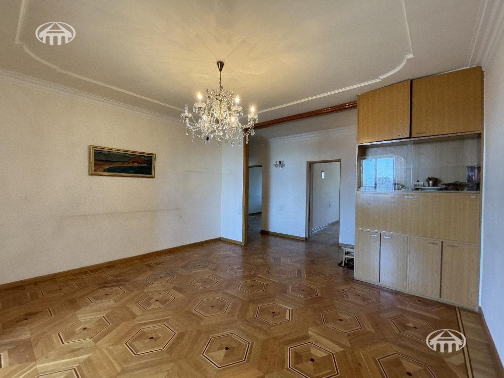 Квартира · 3 комн. · 96 м² · Ереван