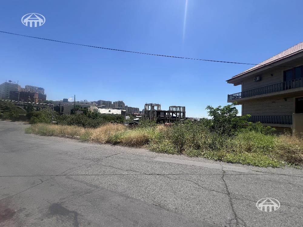 Участок · 547 м² · Ереван