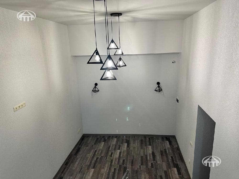 Retail · 177 m² · Yerevan