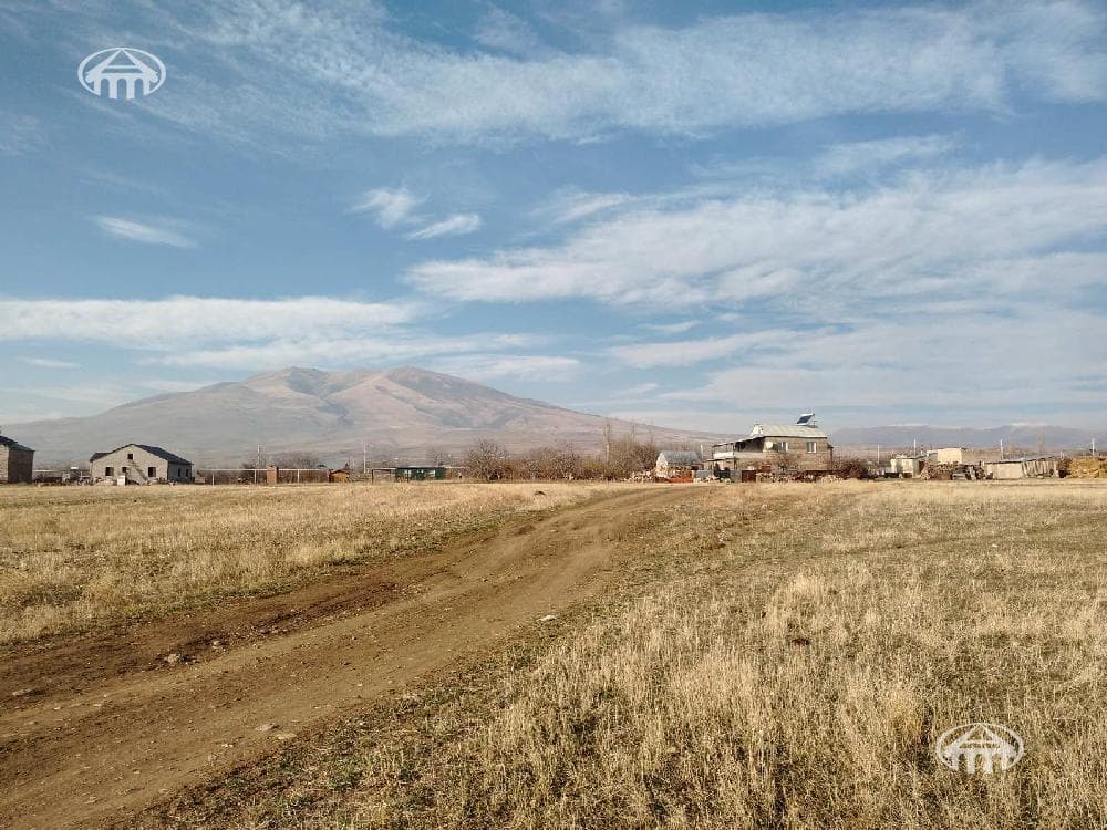 Հողատարածք · 1557 մ² · Զորավան