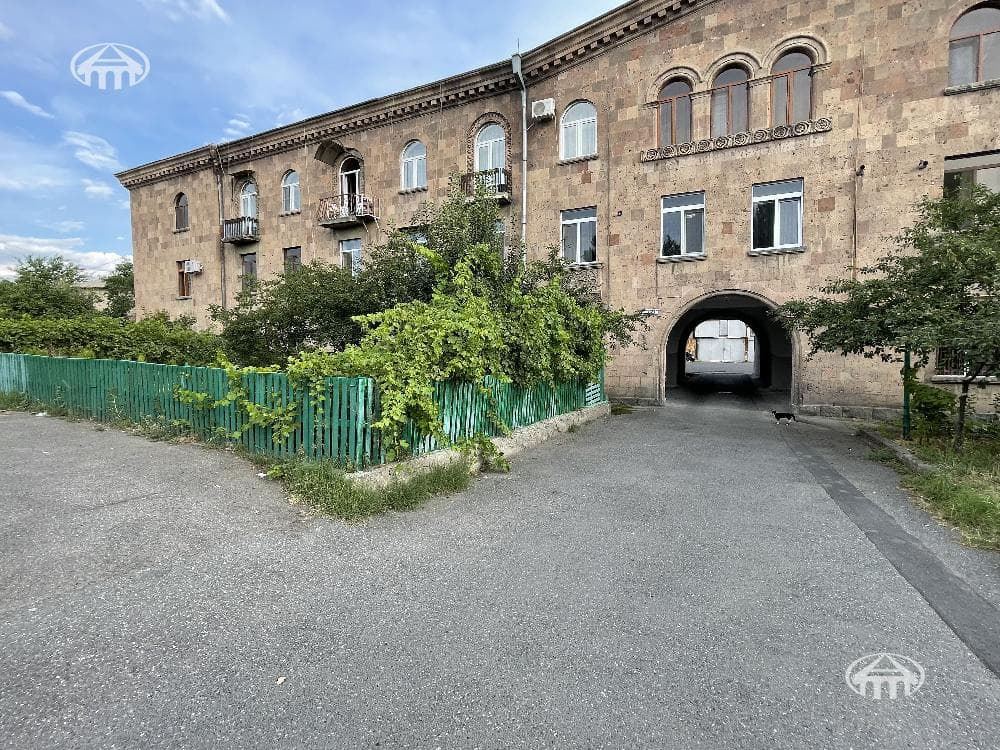 Apartment · 3 rooms · 69 m² · Yerevan