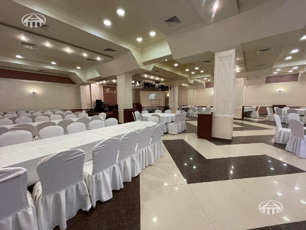 Restaurant · 1,200 m² · Yerevan