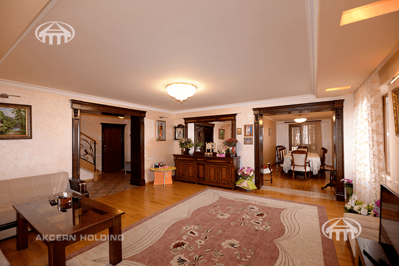Apartment · 210 m² · Yerevan
