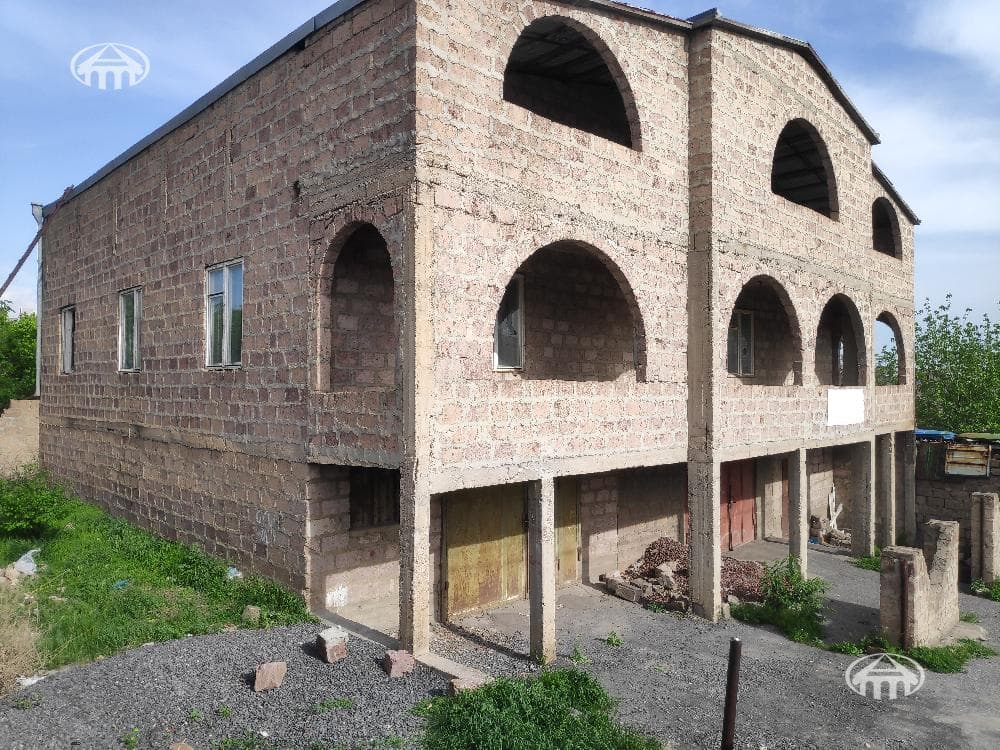 Mansion · 748 m² · Yerevan