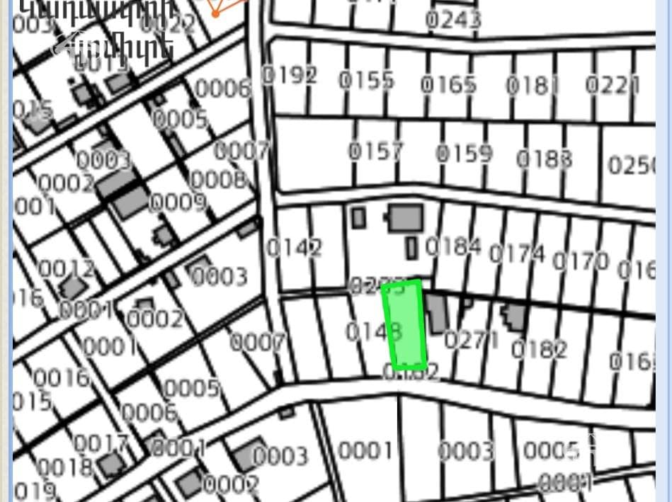 Land · 1,095 m² · Akunq