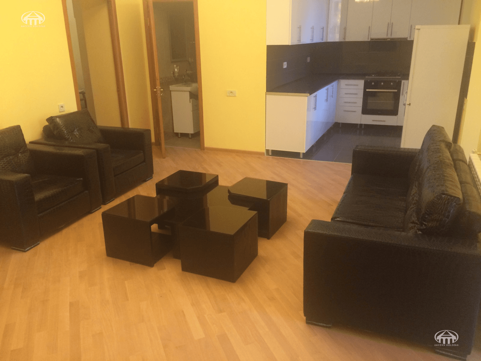 Квартира · 3 комн. · 96 м² · Ереван