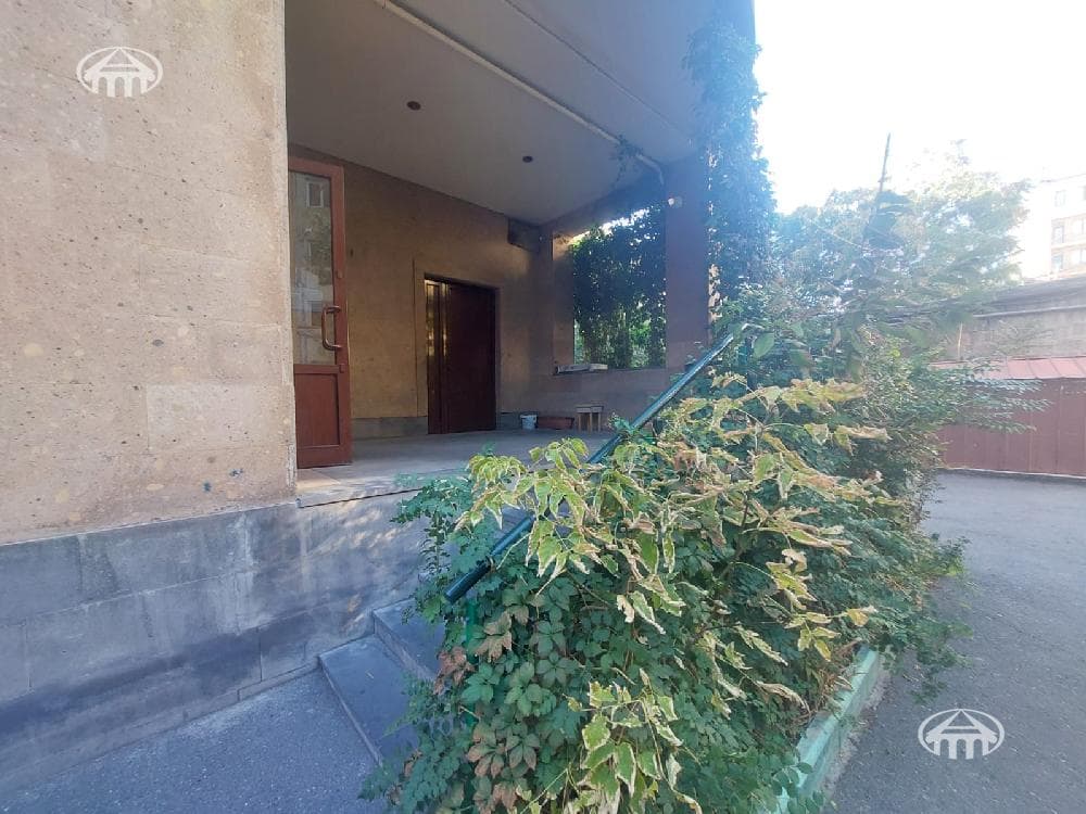 Բնակարան · 187 մ² · Երևան