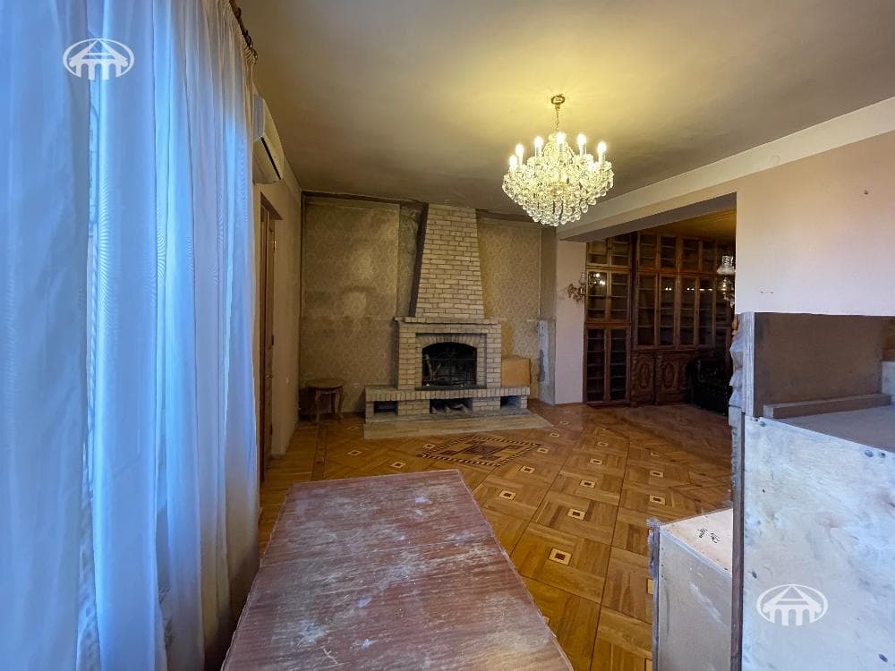 Առանձնատուն · 190 մ² · Երևան