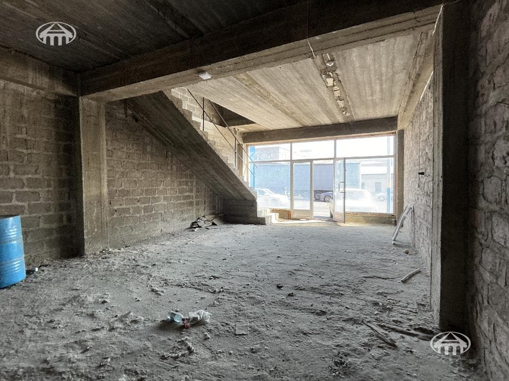 Retail · 130 m² · Yerevan