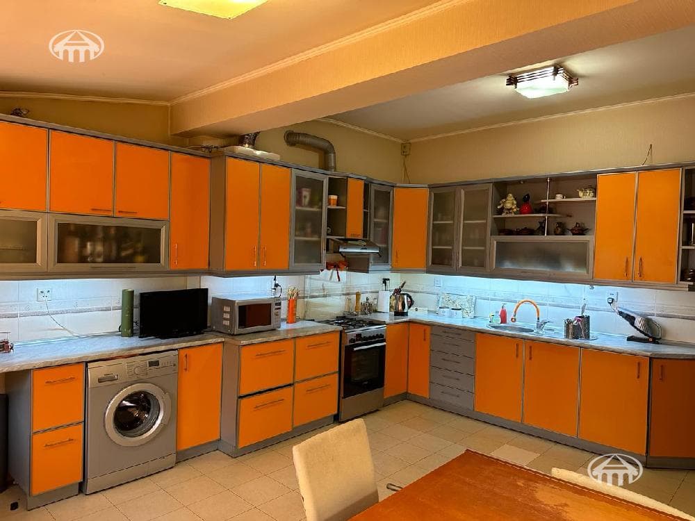 Բնակարան · 106 մ² · Երևան
