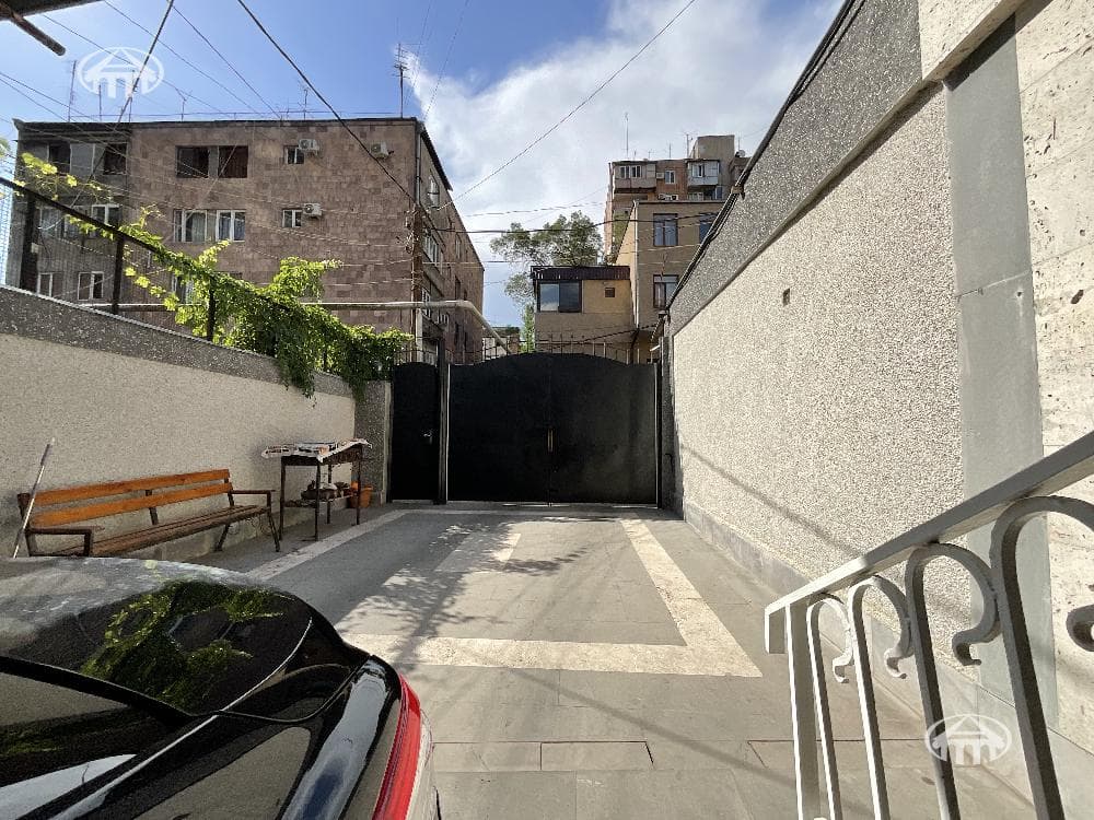 Բնակարան · 190 մ² · Երևան