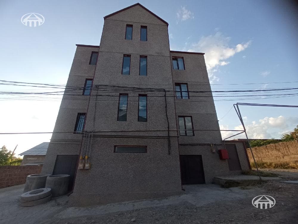 Apartment · 42 m² · Zovuni