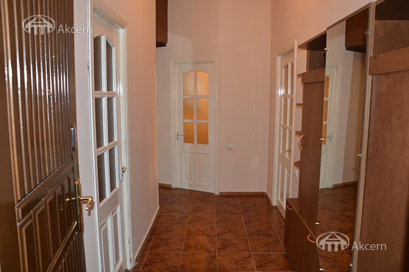Квартира · 2 комн. · 77 м² · Ереван