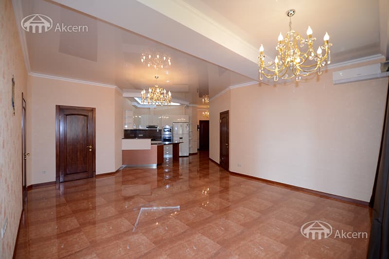 Квартира · 4 комн. · 133 м² · Ереван