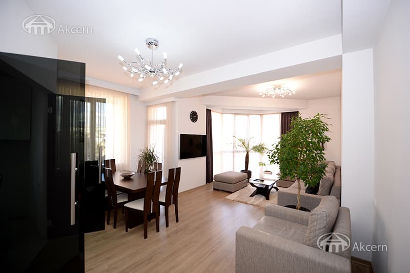 Квартира · 3 комн. · 100 м² · Ереван