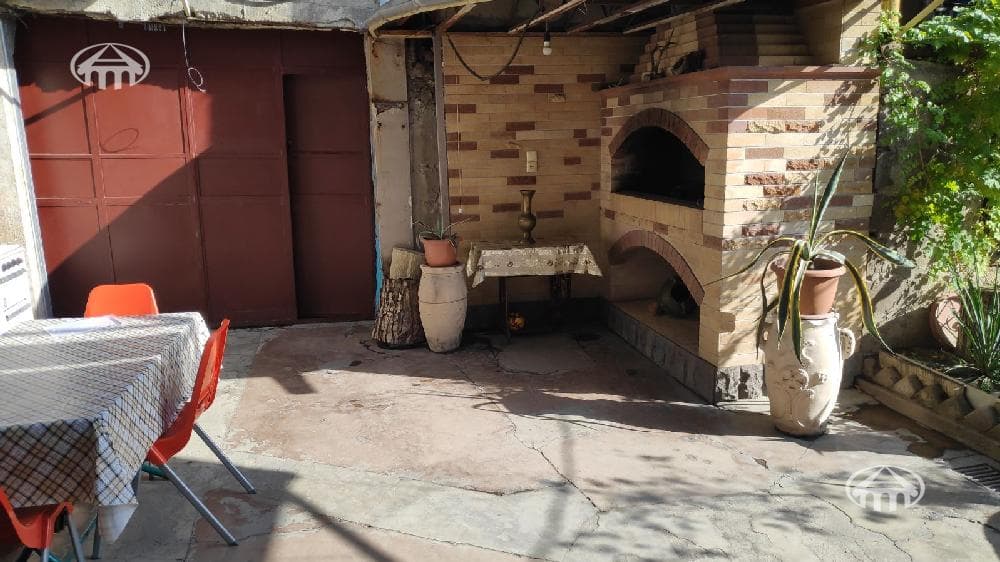 House · 240 m² · Yerevan