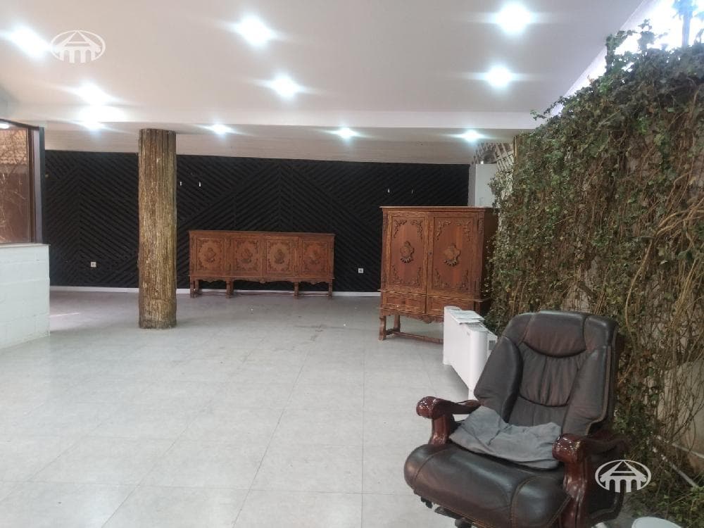Գրասենյակ · 180 մ² · Երևան