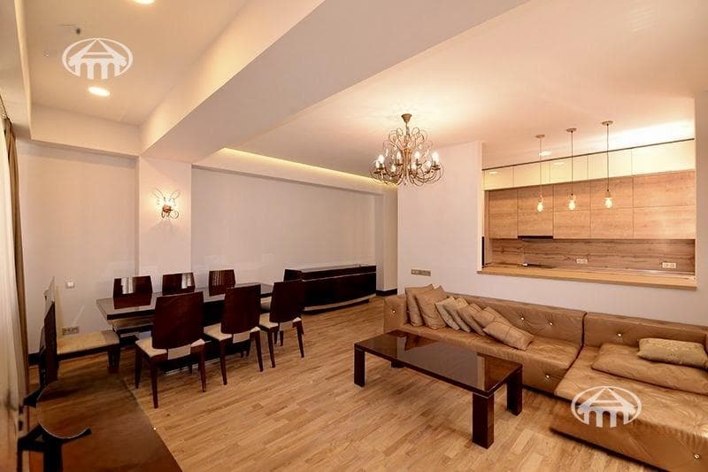 Квартира · 3 комн. · 104 м² · Ереван