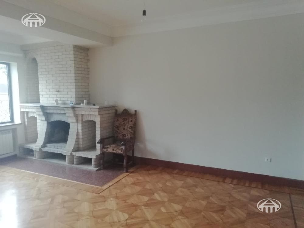 Առանձնատուն · 307 մ² · Երևան