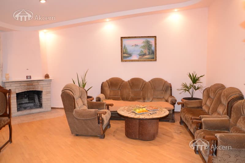Квартира · 95 м² · Ереван