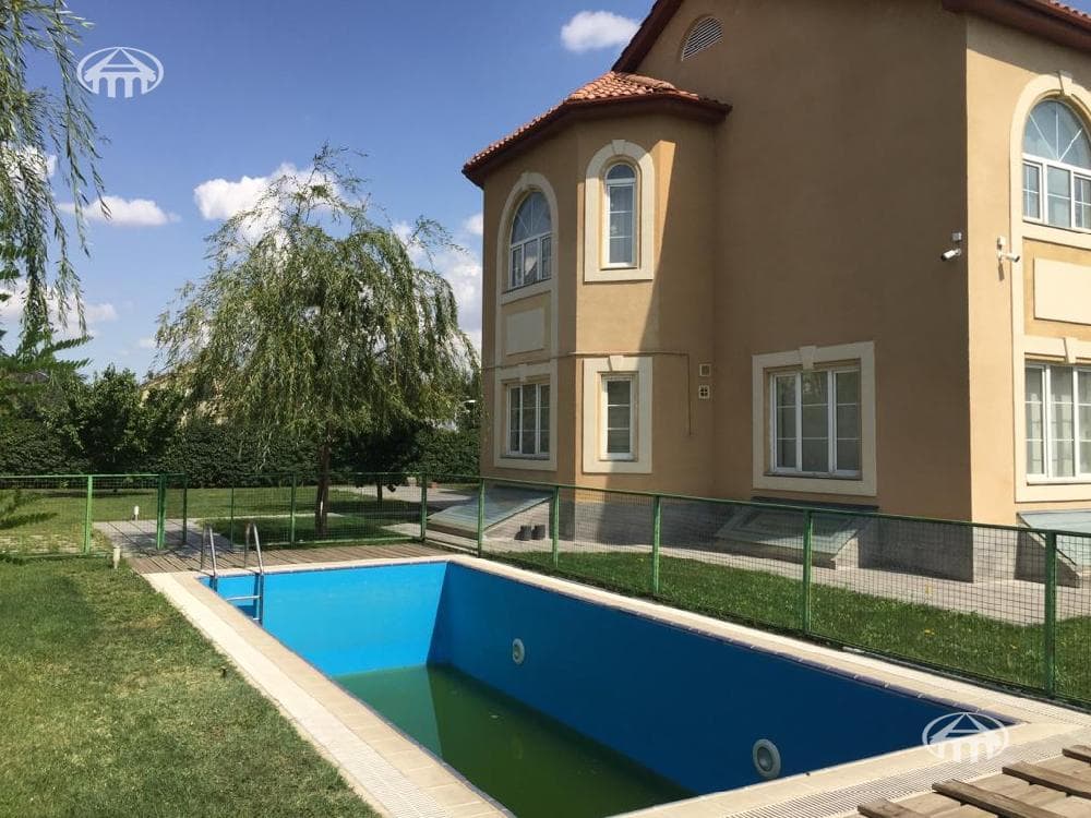 Mansion · 410 m² · Vahagni