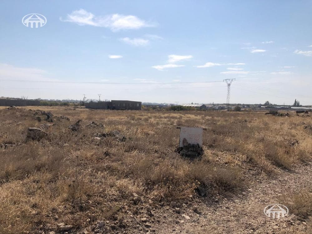 Land · 3,640 m² · Proshyan