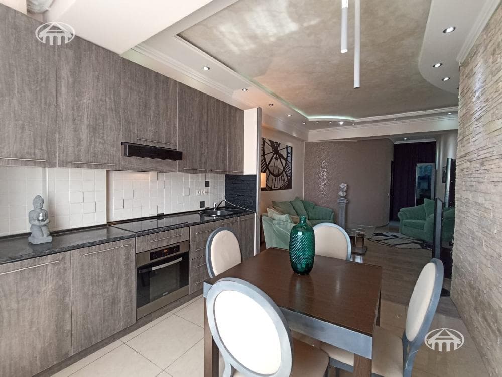 Квартира · 2 комн. · 64 м² · Ереван