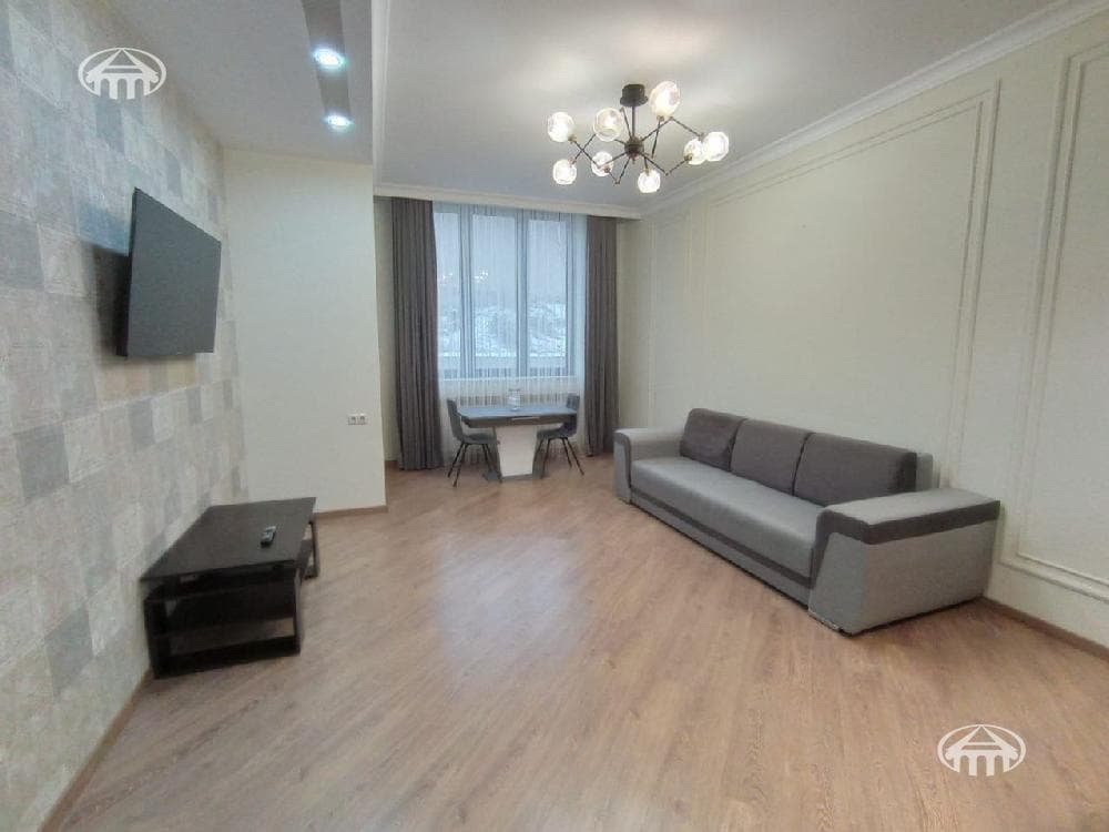 Квартира · 4 комн. · 144 м² · Ереван