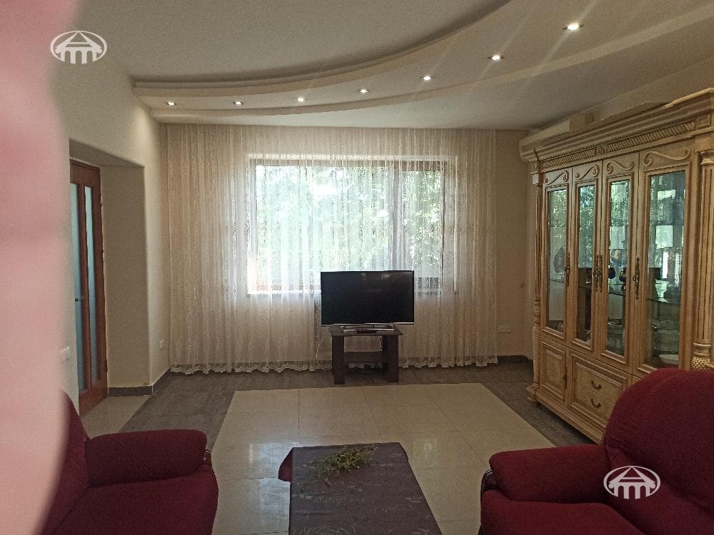 Mansion · 251 m² · Yerevan