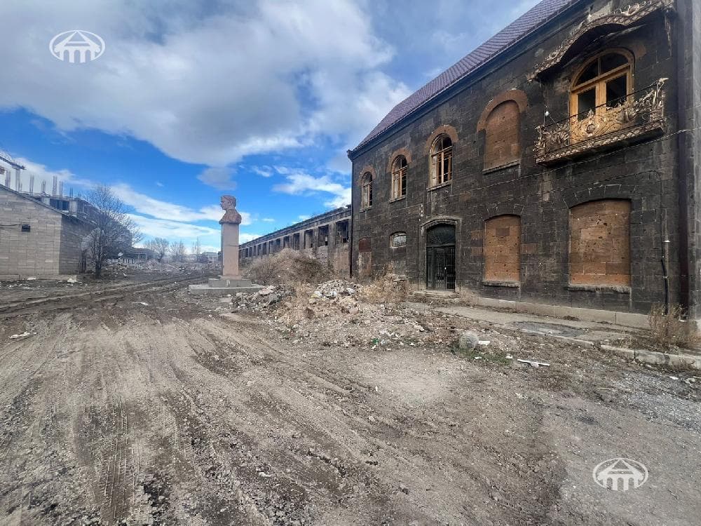 Հյուրանոց · 4590 մ² · Գյումրի