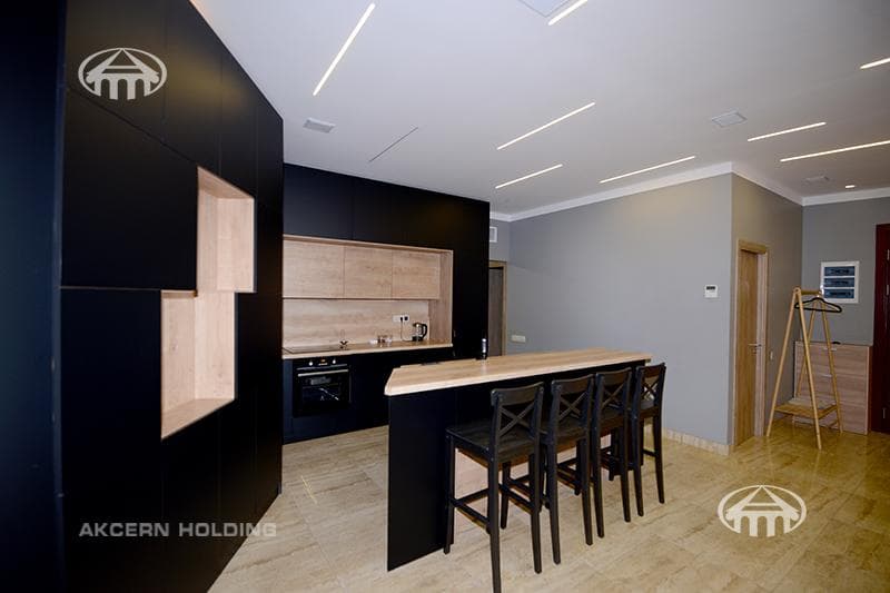 Квартира · 4 комн. · 150 м² · Кентрон
