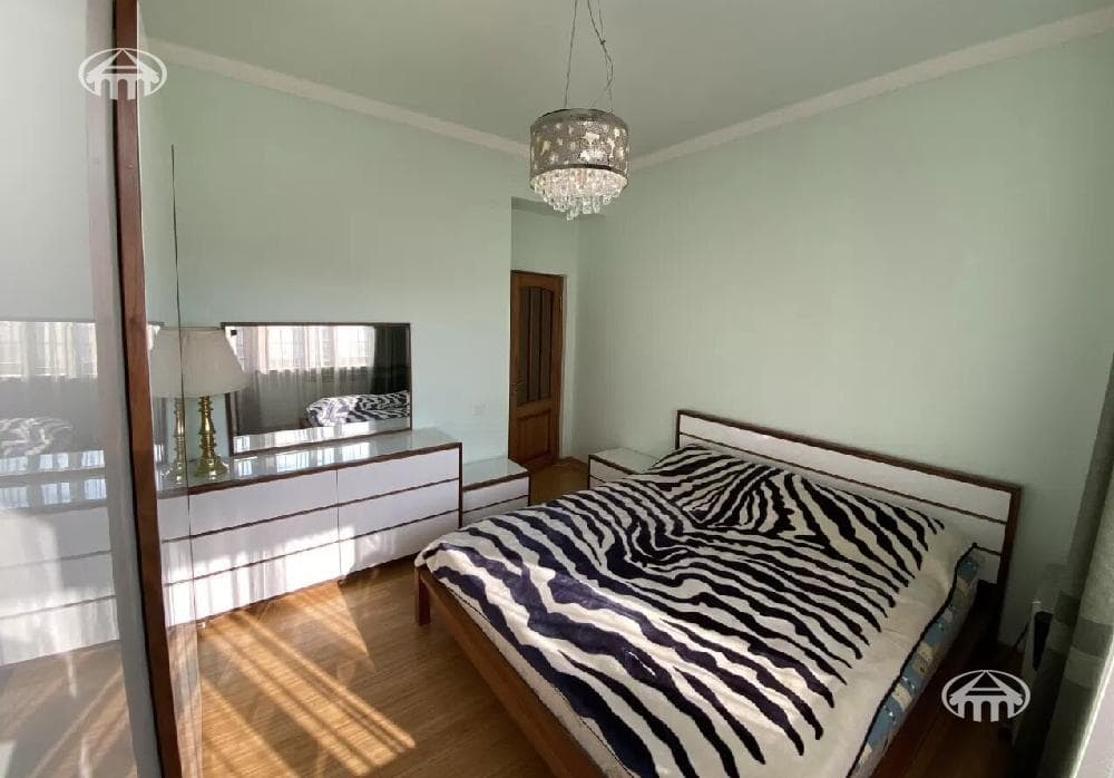 Apartment · 4 rooms · 151 m² · Kentron