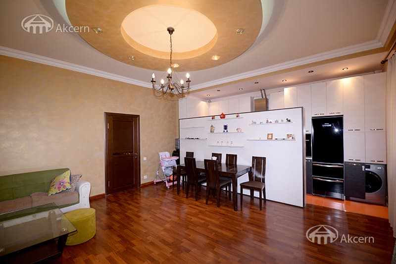 Բնակարան · 2 սեն. · 68 մ² · Կենտրոն